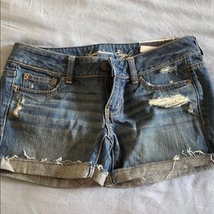 NWT AMERICAN EAGLE MIDI CUFF SHORTS